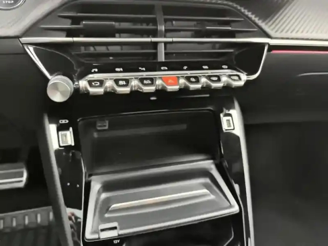 Peugeot 208 puretech 100 s&amp;s eat8 gt — photo 12