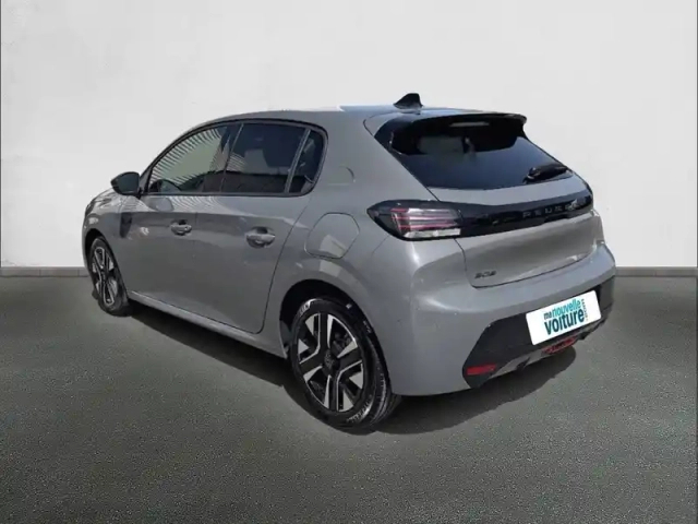 Peugeot 208 turbo 100 ch bvm6 — photo 7