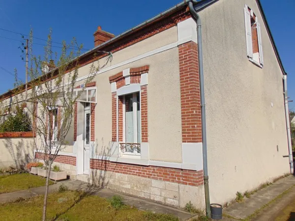 MAISON 4 CHAMBRES, GARE SNCF ET COMMERCES ACCESSIBLES A PIED