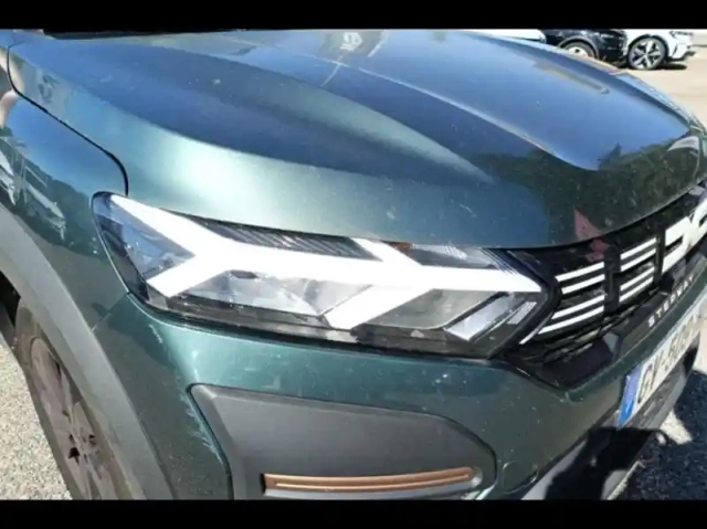 Dacia Sandero 1.0 tce 90ch stepway extreme cvt — photo 15