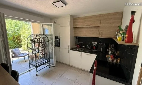 Appartement 2 pièces 58 m2 Rez de Jardin