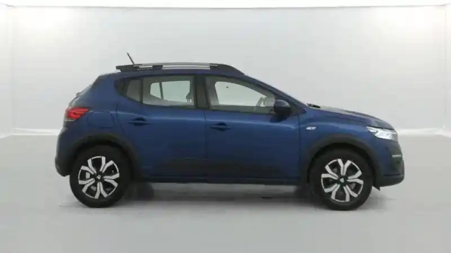 Dacia Sandero eco-g 100 - 22 — photo 3
