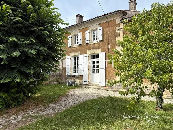 Maison Charentaise rénovée de 250 m² - AULNAY