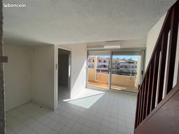 Appartement T2 + pièce en mezzanine et terrasse vue dégagée