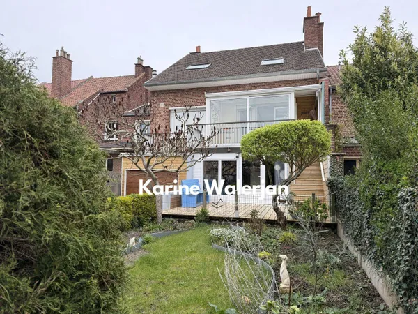 Maison 7 pièces 179 m²