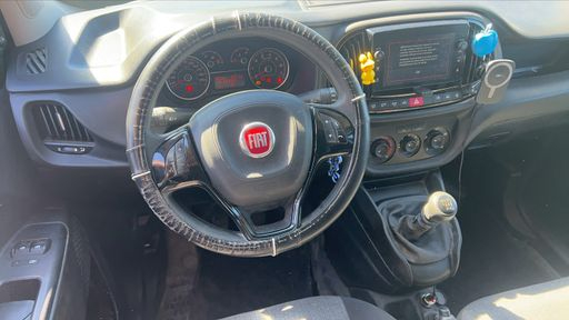 Fiat Doblo VU 1.6 MultiJet 120 - Cargo – 2023 – 65309 km – Diesel – Boîte Manuelle — photo 27