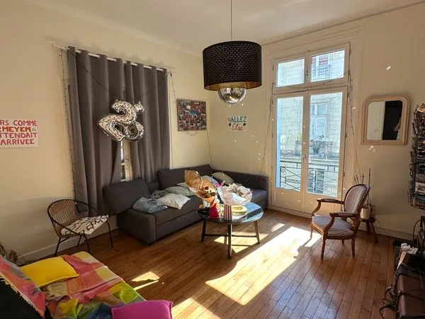 Loue appartement plein centre-ville de Nantes