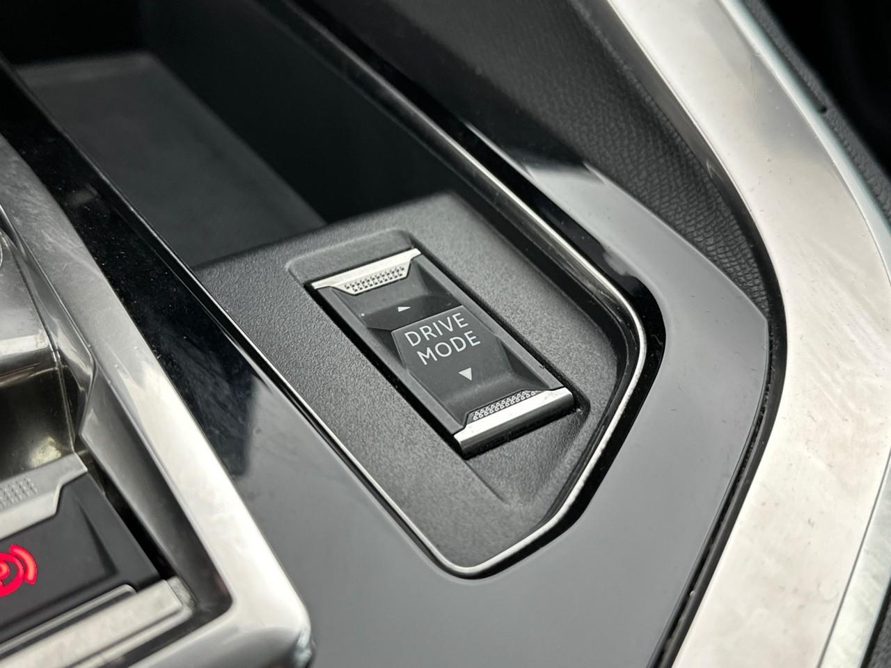 Peugeot 3008 puretech 130ch s&s eat8 allure pack — photo 32