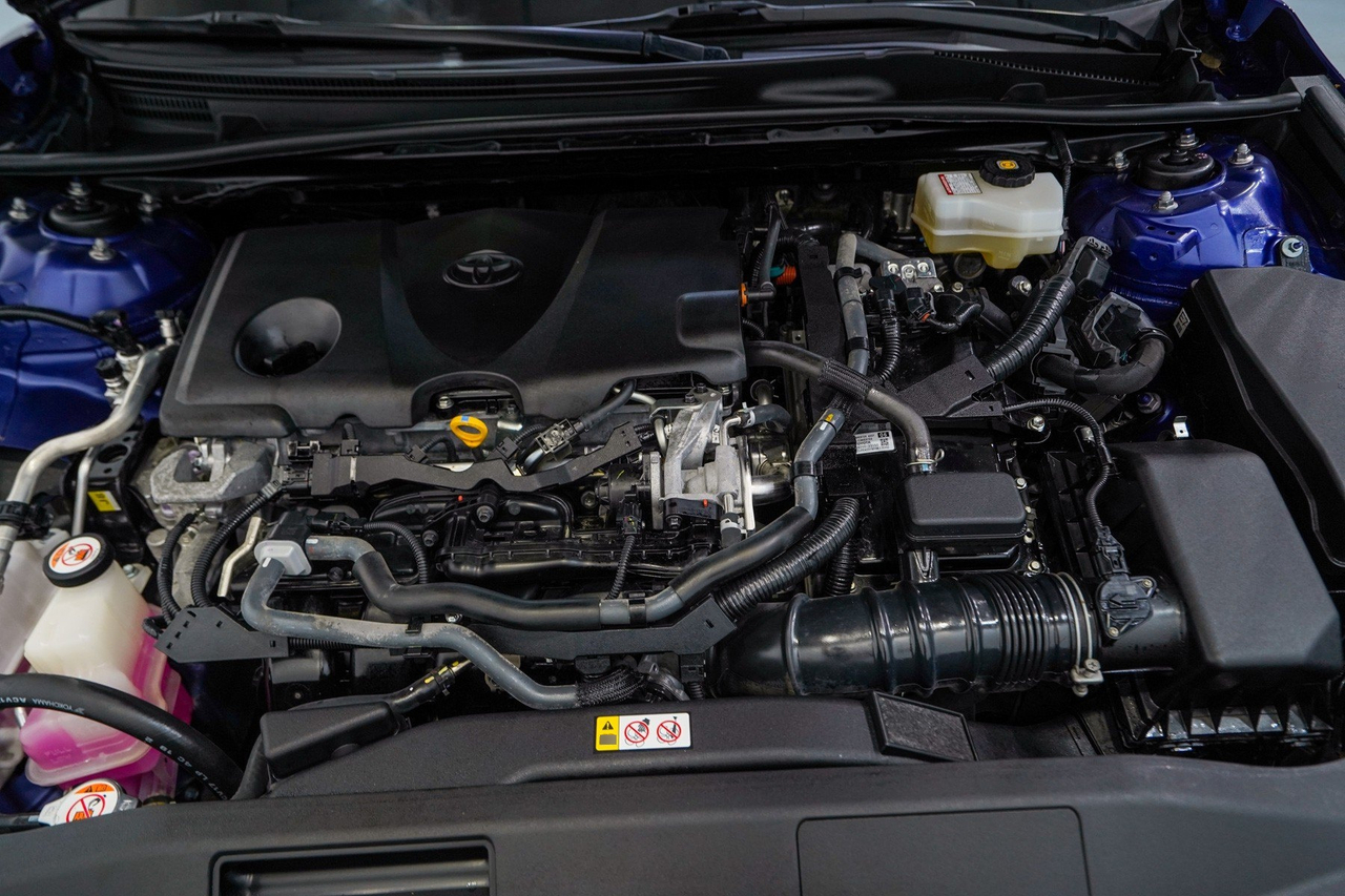 Toyota Camry — photo 31