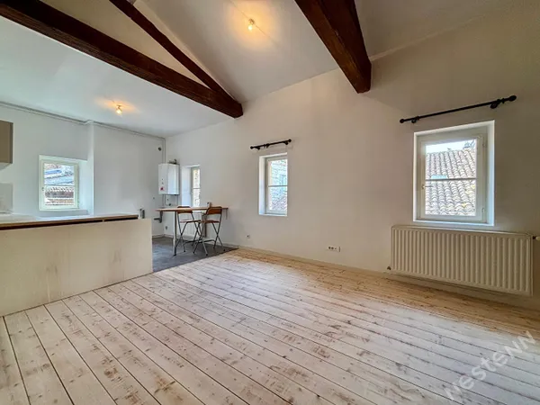 CENTRE HISTORIQUE AGEN - A louer appartement T2 bis !