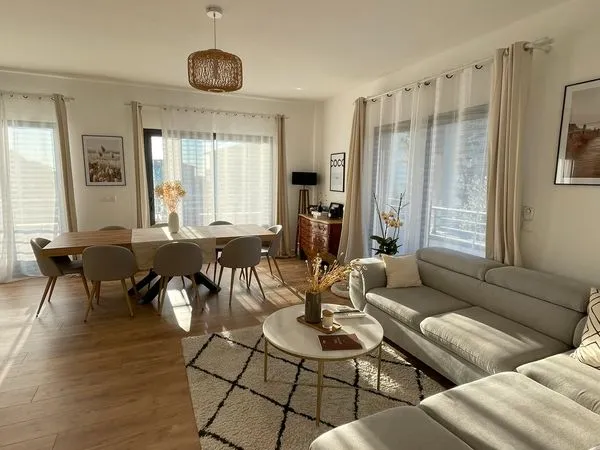 BIGUGLIA - T3 de 86 m² + 34 m² de terrasses - parking -résidence sécurisée
