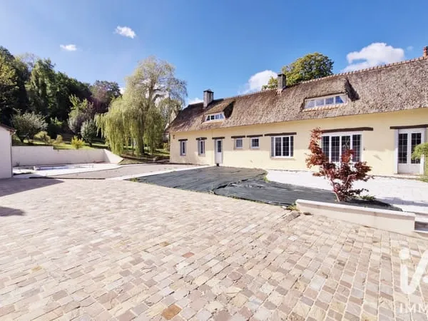 Maison 8 pièces 216 m²