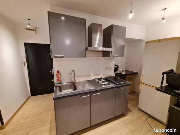 Studio 1 pièce 31 m²