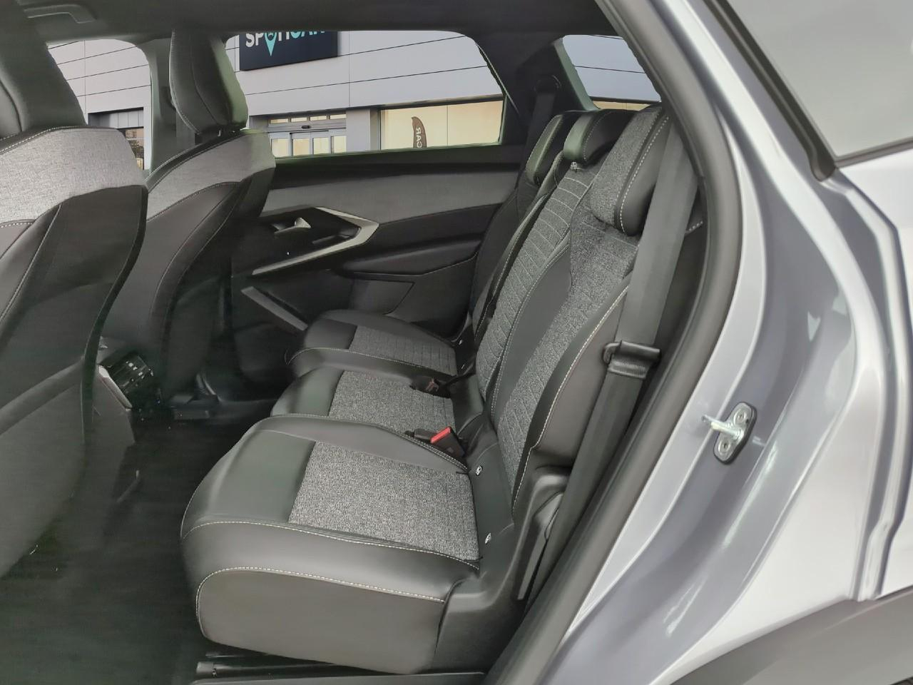 Peugeot 5008 hybrid 136 e-dcs6 allure — photo 10