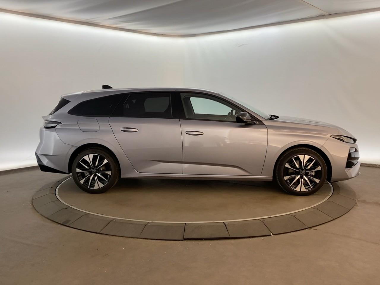 Peugeot 308 sw bluehdi 130ch s&s eat8 allure — photo 4