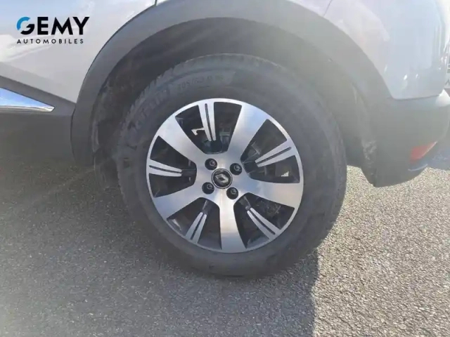 Renault Captur tce 90 - 19 — photo 11