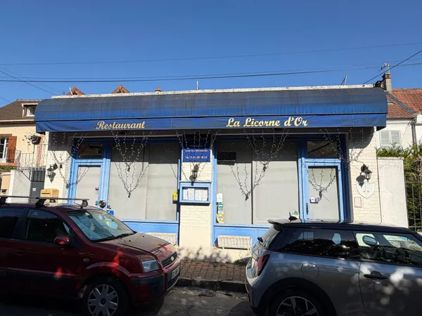 Local commercial 2 pièces 180 m²