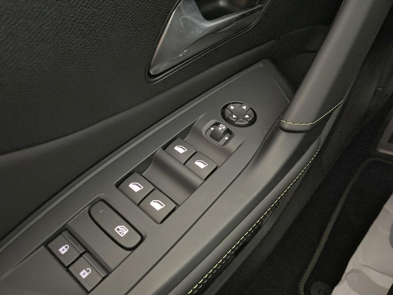Peugeot 408 hybrid 145 e-dcs6 gt — photo 20
