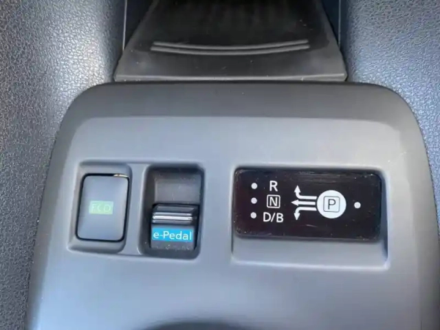 Nissan Leaf electrique 40kwh — photo 14