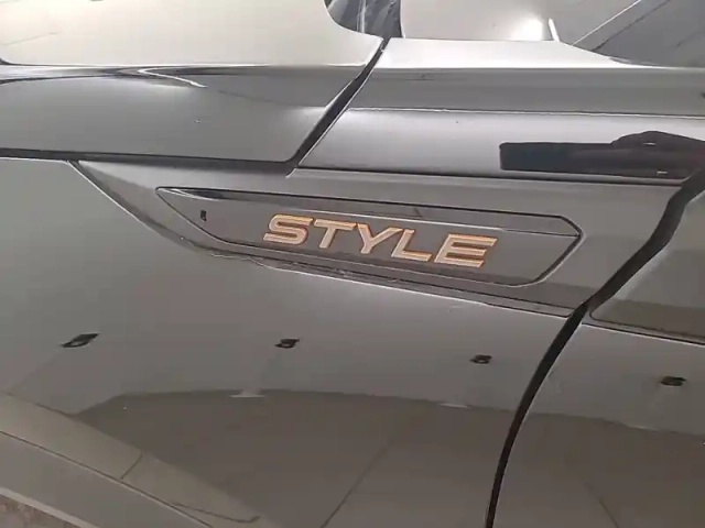Peugeot 2008 100 s&amp;s bvm6 — photo 20