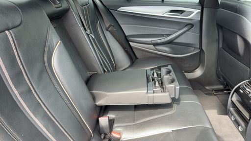 BMW Serie 5 518d 150 Steptronic8 - M Sport – 2020 – 138900 km – Diesel – Boîte Automatique — photo 29