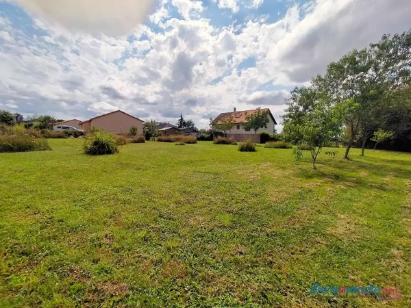 Terrain en individuel 1024 m²