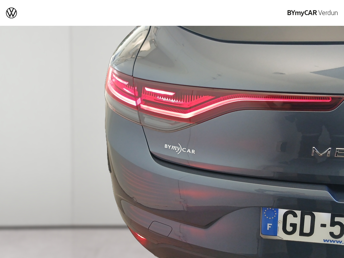 Renault Mégane IV Berline Blue dCi 115 - 21B — photo 18