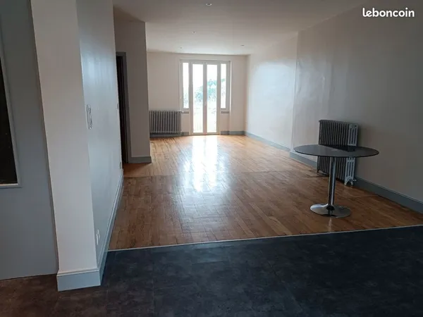 Location appartement Lacrouzette