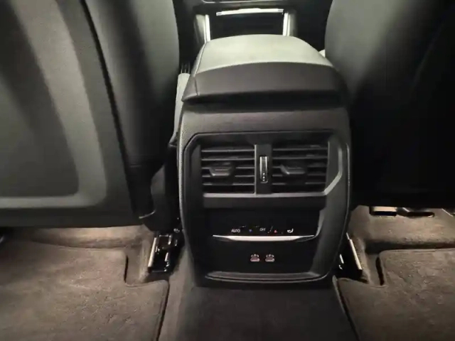 Bmw Serie 3 touring 330e 292 ch bva8 — photo 42
