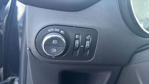Opel Crossland X 1.2 Turbo 130 - Design – 2019 – 82539 km – Essence – Boîte Manuelle — photo 20