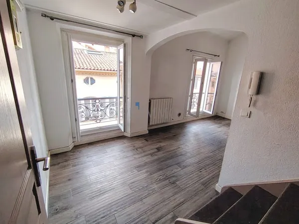 Appartement T3 en duplex à louer dans le Centre Historique d