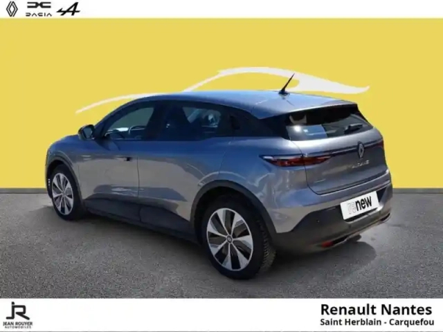 Renault Megane e-tech electric ev60 130ch evolution er super charge — photo 7