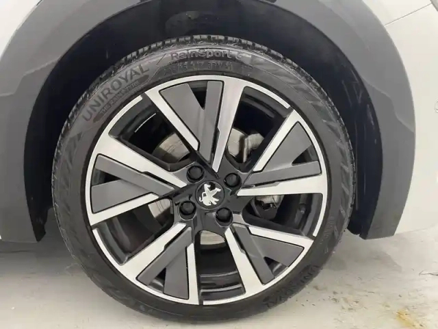 Peugeot 208 puretech 100 s&amp;s eat8 — photo 50