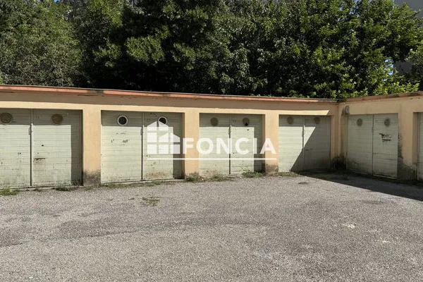 Parking 48 m²