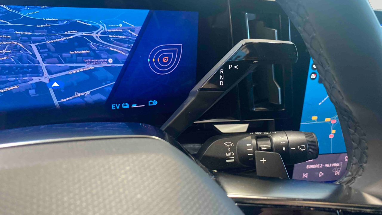 Renault Espace full hybrid E-Tech 200 ch 7pl — photo 19