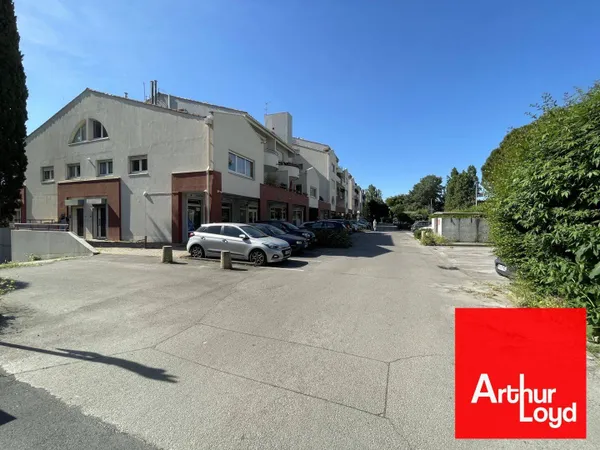 Bureaux 100 m²