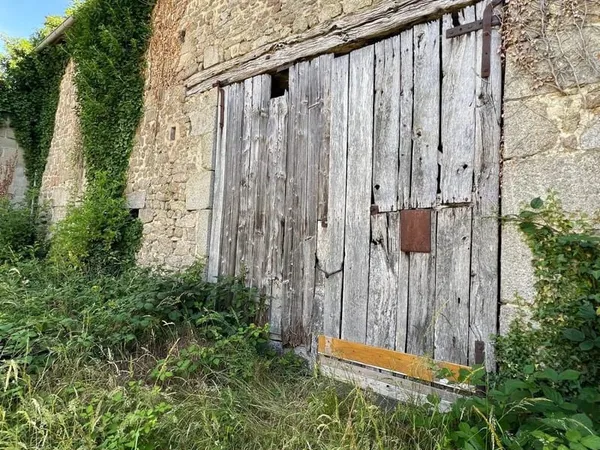 Grange à vendre dans la Creuse - terrain 569 m²
