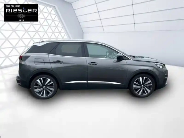 Peugeot 3008 hybrid 225 e-eat8 — photo 4