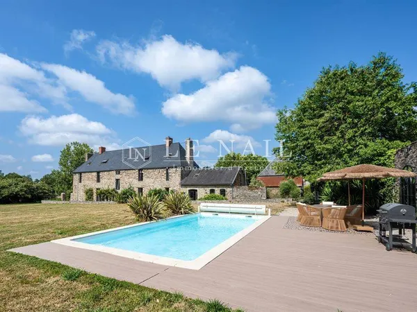 Demeure 9 pièces 340 m²