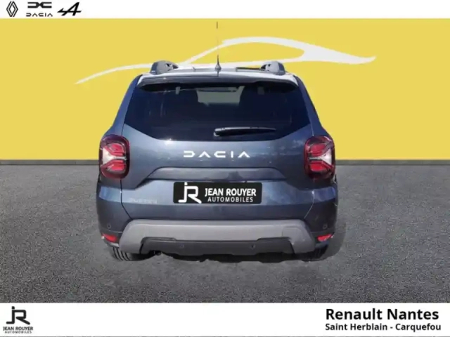 Dacia Duster 1.0 eco-g 100ch expression 4x2 — photo 11