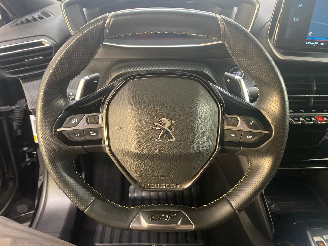 Peugeot 2008 puretech 130 s&s eat8 gt — photo 17
