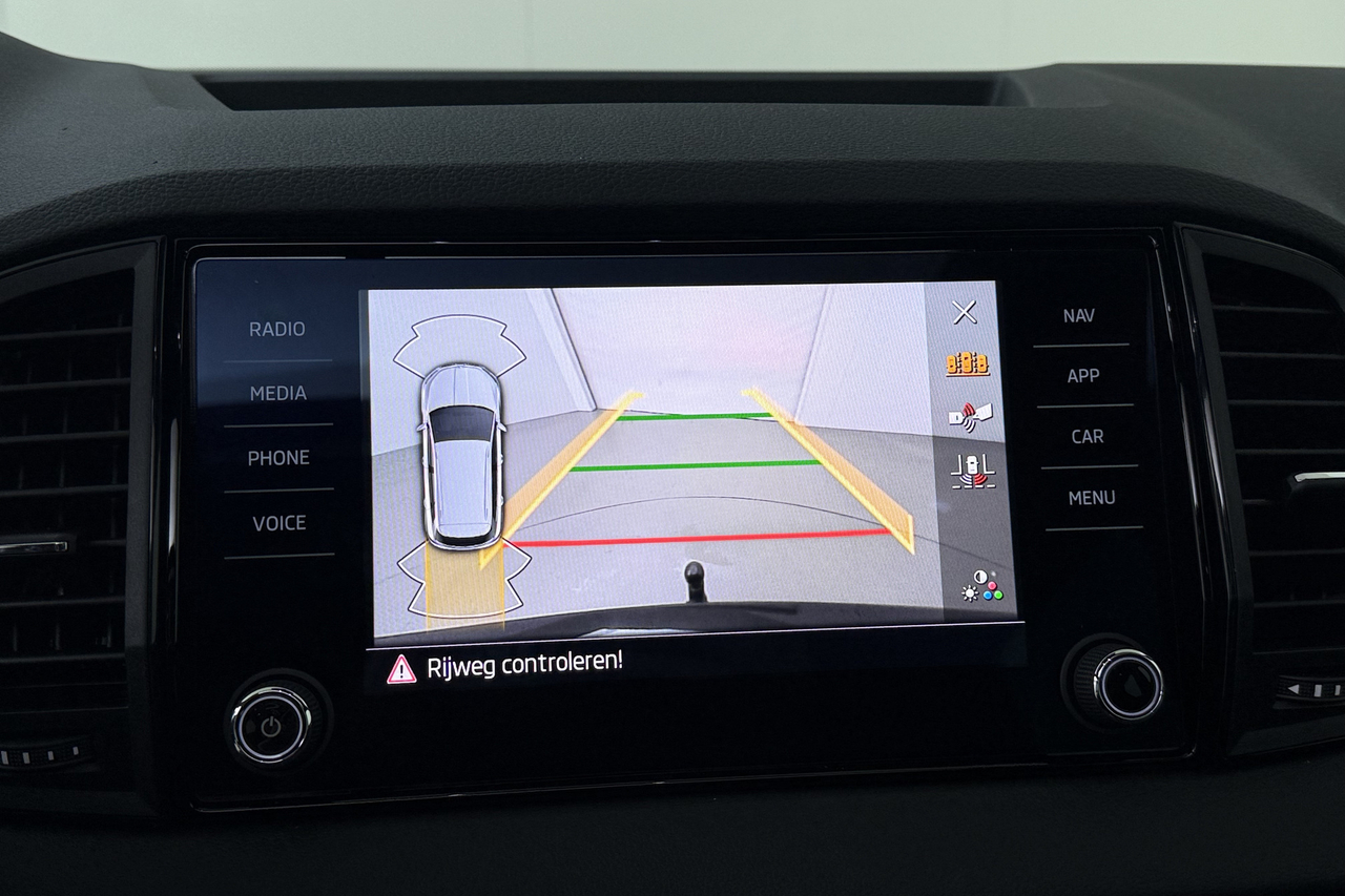 Skoda Karoq — photo 16