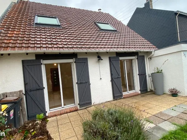 SAINTE CÉCILE place maison 3chs garage jardin
