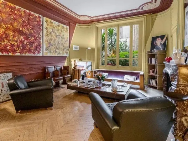 Appartement 6 pièces 190 m²