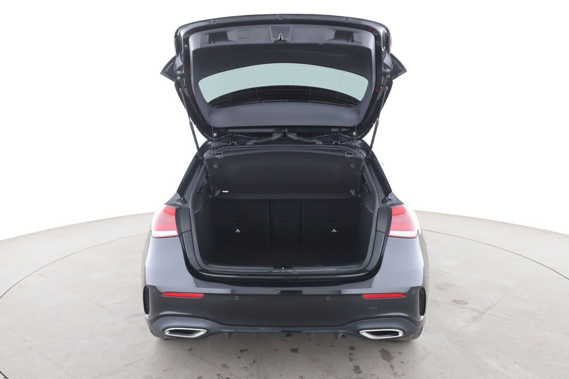 Mercedes-Benz Classe A 180 d AMG Line 8G-DCT — photo 15