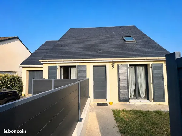 Maison familiale récente de 101 m² - 4 chambres - Garage - Jardin - Cuverville