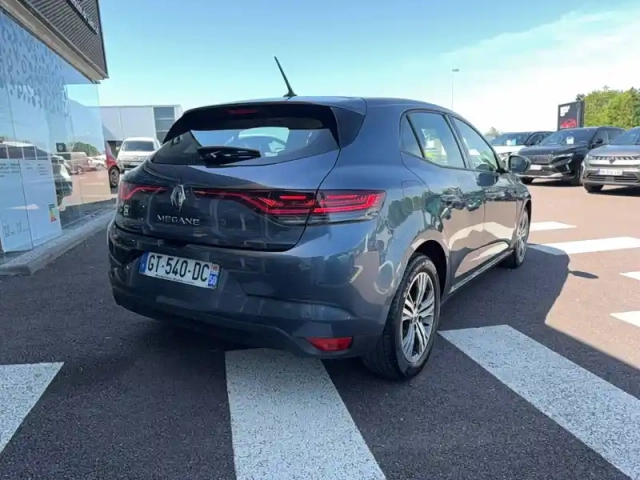 Renault Megane iv berline blue dci 115 — photo 5