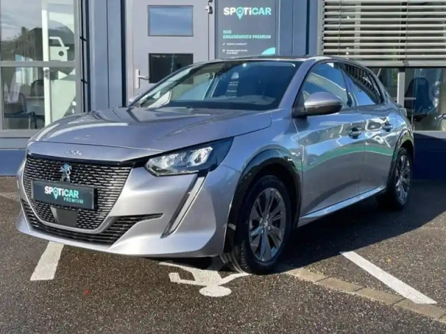 Peugeot 208 e- 136ch allure pack — photo 1