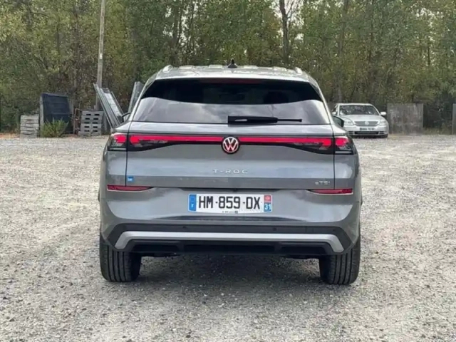 Volkswagen T-Roc fl nouveau nf 1.5 etsi hybrid 116ch d — photo 4