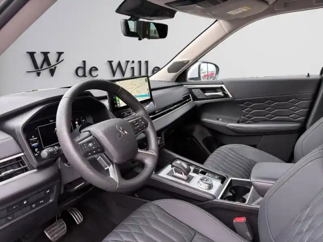 Mitsubishi Outlander 2.4 mivec phev 306 4wd instyle — photo 9
